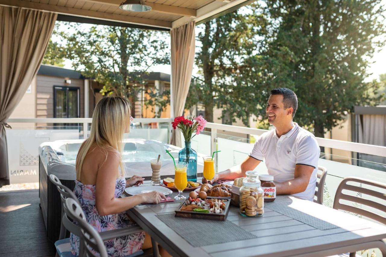 Premium Camping Homes Santa Marina, Lanterna Tar-Vabriga Екстериор снимка