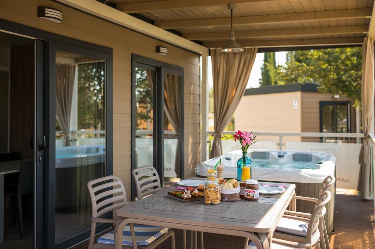Premium Camping Homes Santa Marina, Lanterna Tar-Vabriga Екстериор снимка