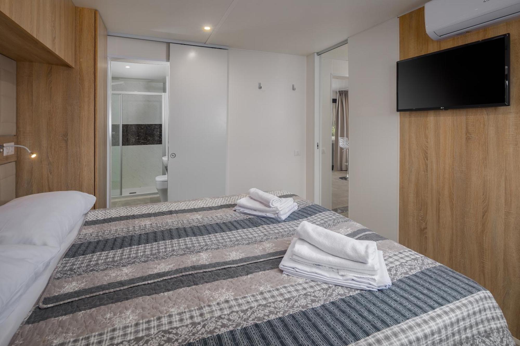 Premium Camping Homes Santa Marina, Lanterna Tar-Vabriga Екстериор снимка