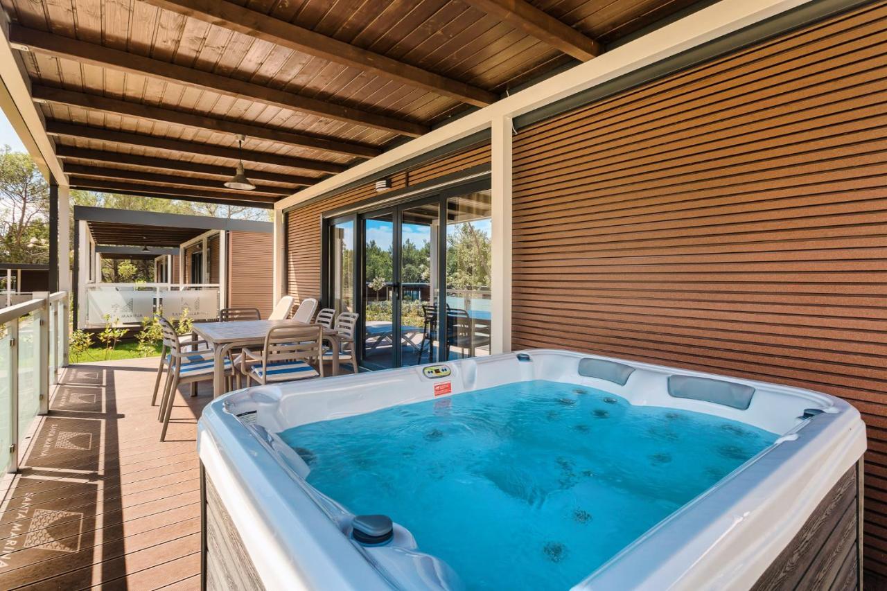 Premium Camping Homes Santa Marina, Lanterna Tar-Vabriga Екстериор снимка