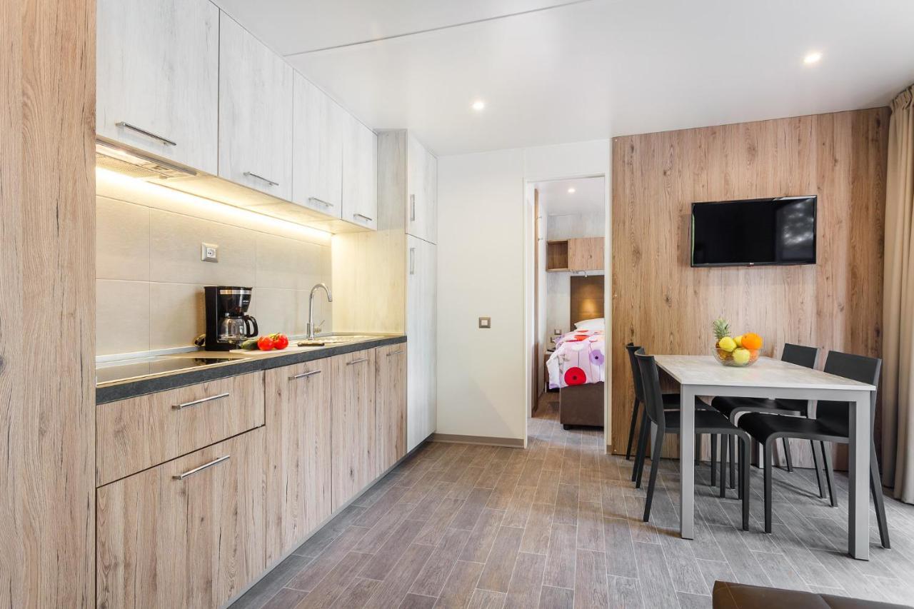 Premium Camping Homes Santa Marina, Lanterna Tar-Vabriga Екстериор снимка