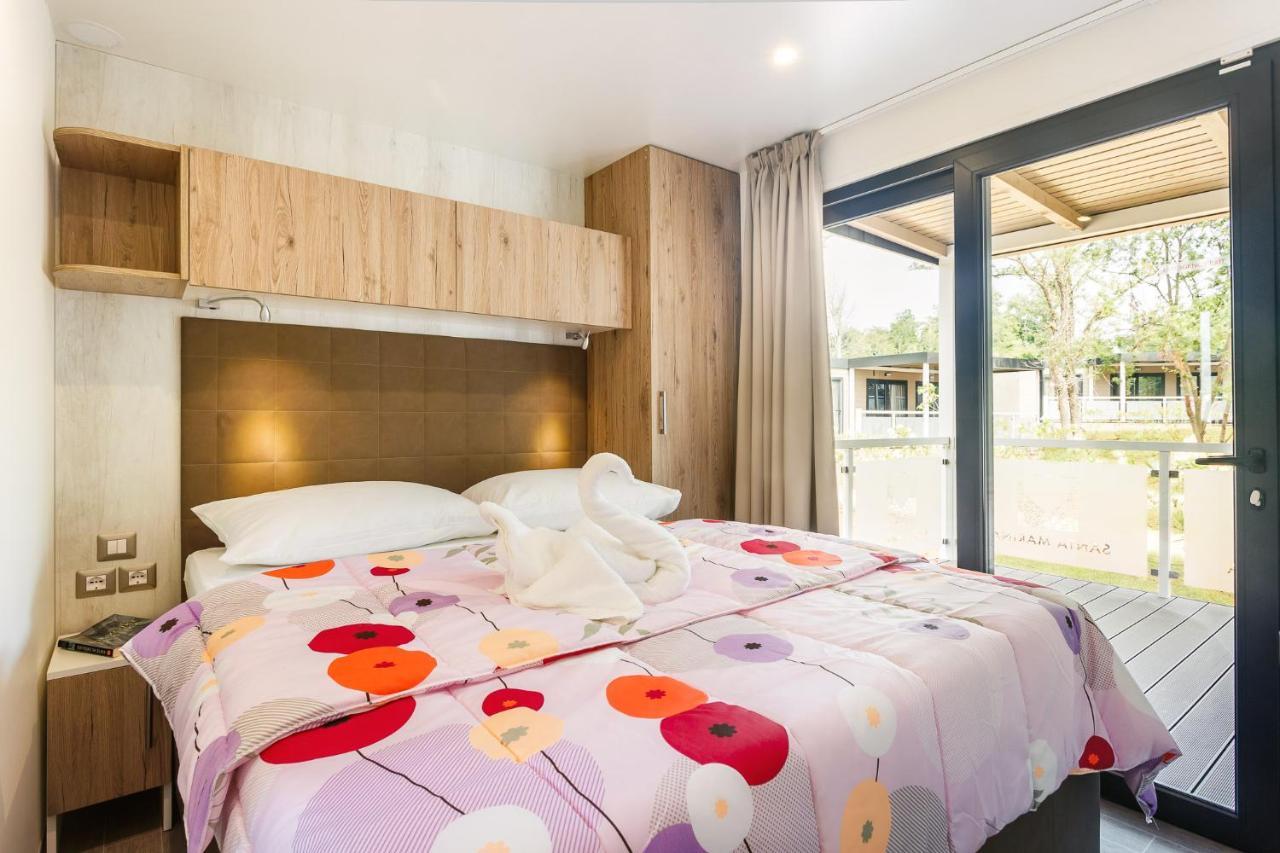 Premium Camping Homes Santa Marina, Lanterna Tar-Vabriga Екстериор снимка