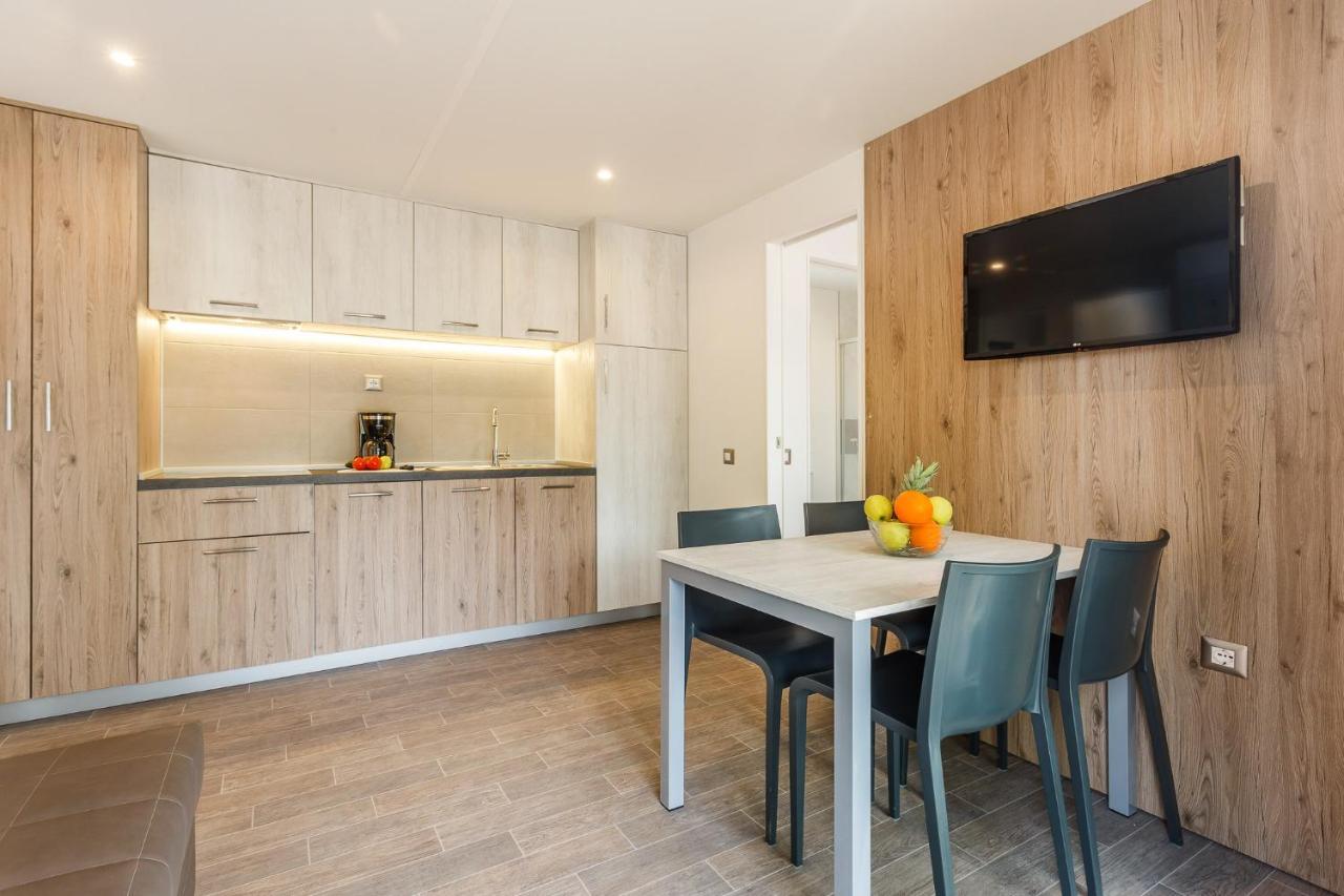 Premium Camping Homes Santa Marina, Lanterna Tar-Vabriga Екстериор снимка